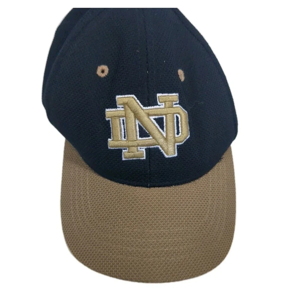 Zephyr NCAA Notre Dame Fighting Irish Curved Bill Stretch Fit Hat Youth Cap